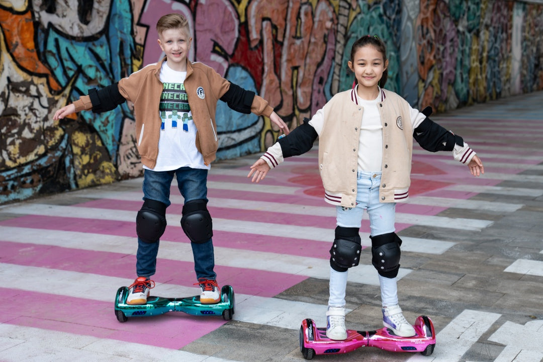 MEGAMOTION Hoverboard - Images of children riding hoverboards